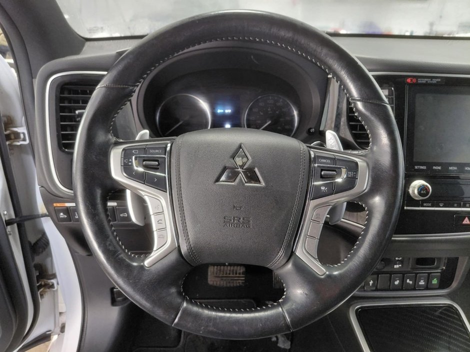 Mitsubishi Outlander PHEV Samedi 29 nov Vente Privé Liquidation d'occasions 2020-16