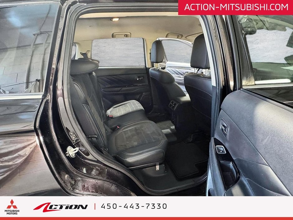 Mitsubishi Outlander PHEV Samedi 29 nov Vente Privé Liquidation d'occasions 2020-13