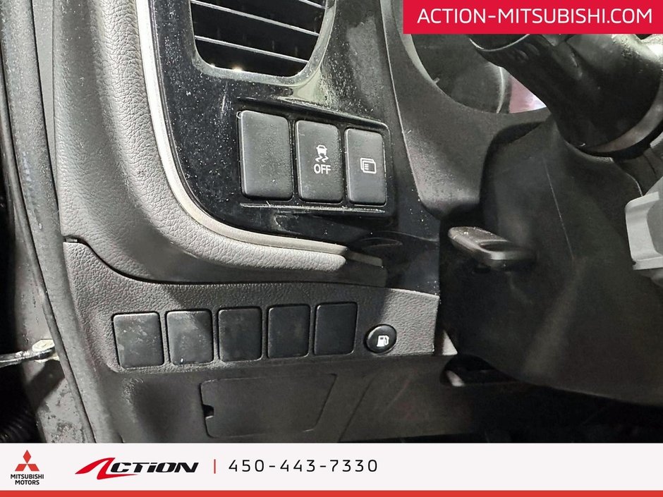 2020 Mitsubishi Outlander PHEV SE S-AWC Apple Carplay Android Auto Mags 18-22