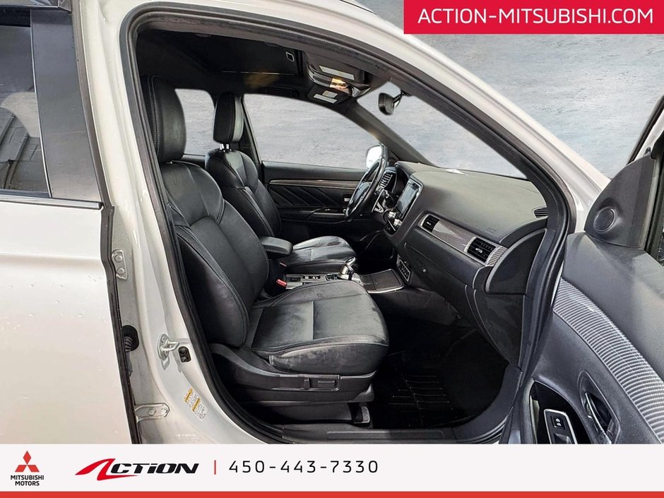 Mitsubishi Outlander PHEV SEL S-AWC Cuir Toit Ouvrant Carplay Android Auto 2021-13