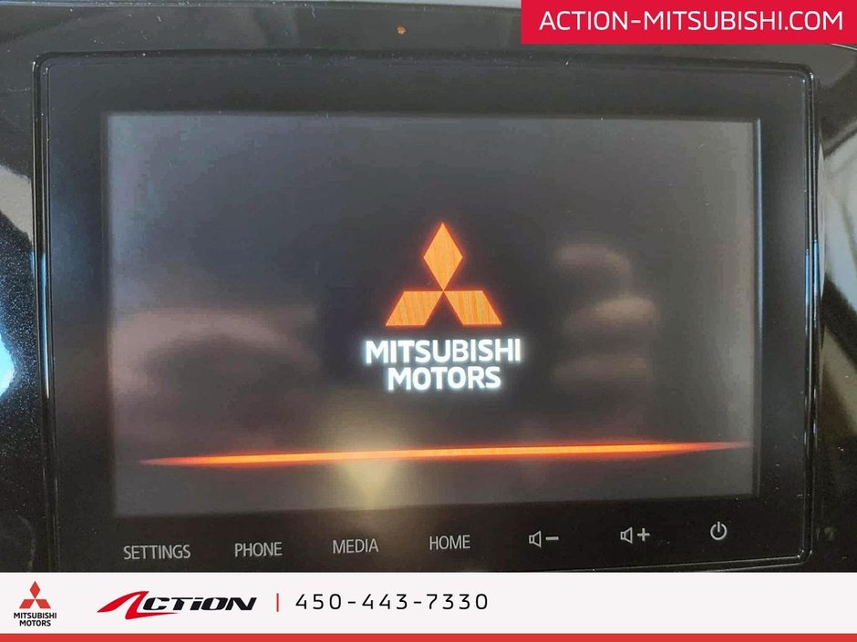 Mitsubishi Outlander PHEV SE S-AWC Apple Carplay Android Auto Mags 18 2022-20