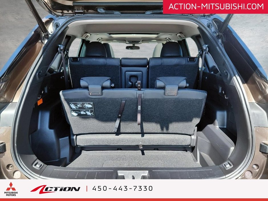 Mitsubishi OUTLANDER PHEV SEL S-AWC BAS KILO TOIT PANO CUIR MAGS 20 CARPLAY 2023-13