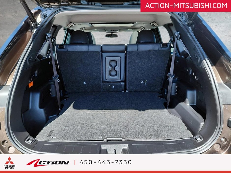 Mitsubishi OUTLANDER PHEV SEL S-AWC BAS KILO TOIT PANO CUIR MAGS 20 CARPLAY 2023-14