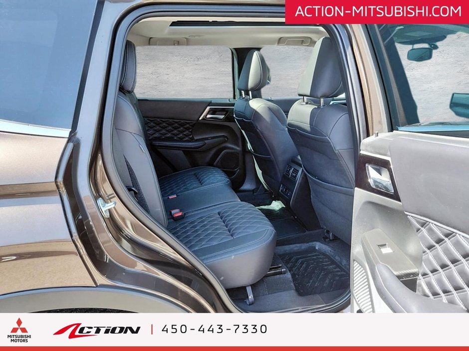 Mitsubishi OUTLANDER PHEV SEL S-AWC BAS KILO TOIT PANO CUIR MAGS 20 CARPLAY 2023-16