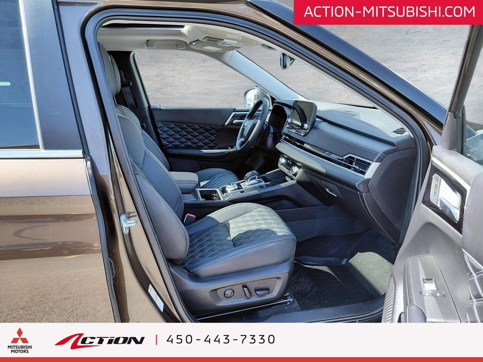 Mitsubishi OUTLANDER PHEV SEL S-AWC BAS KILO TOIT PANO CUIR MAGS 20 CARPLAY 2023-17