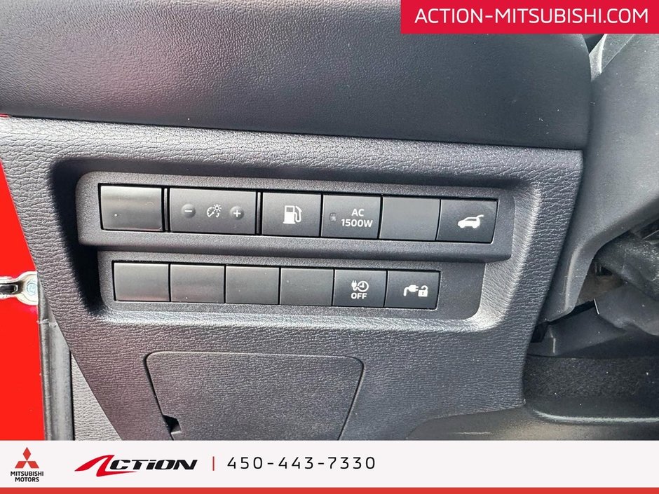 Mitsubishi OUTLANDER PHEV SEL VÉHICULE CERITIFIÉ À PARTIR DE 0.90% 2023-26