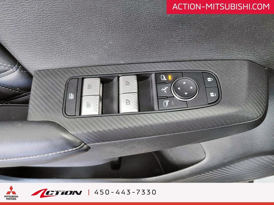 Mitsubishi Outlander PHEV SEL S-AWC Toit Pano Cuir Carplay GPS Android Auto 2023-16