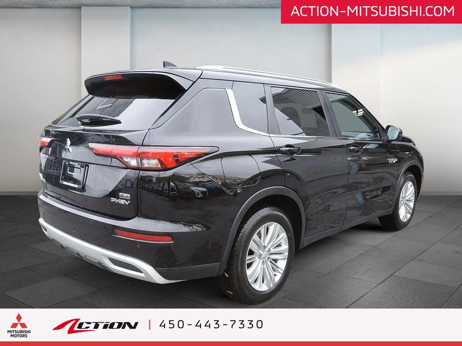 Mitsubishi Outlander PHEV LE S-AWC Toit Pano Carplay Android auto Navigation 2023-4