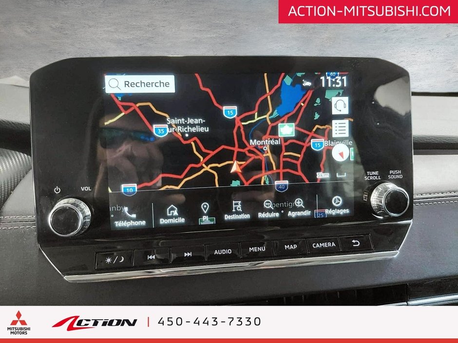 Mitsubishi Outlander PHEV LE S-AWC Toit Pano Carplay Android auto Navigation 2023-21