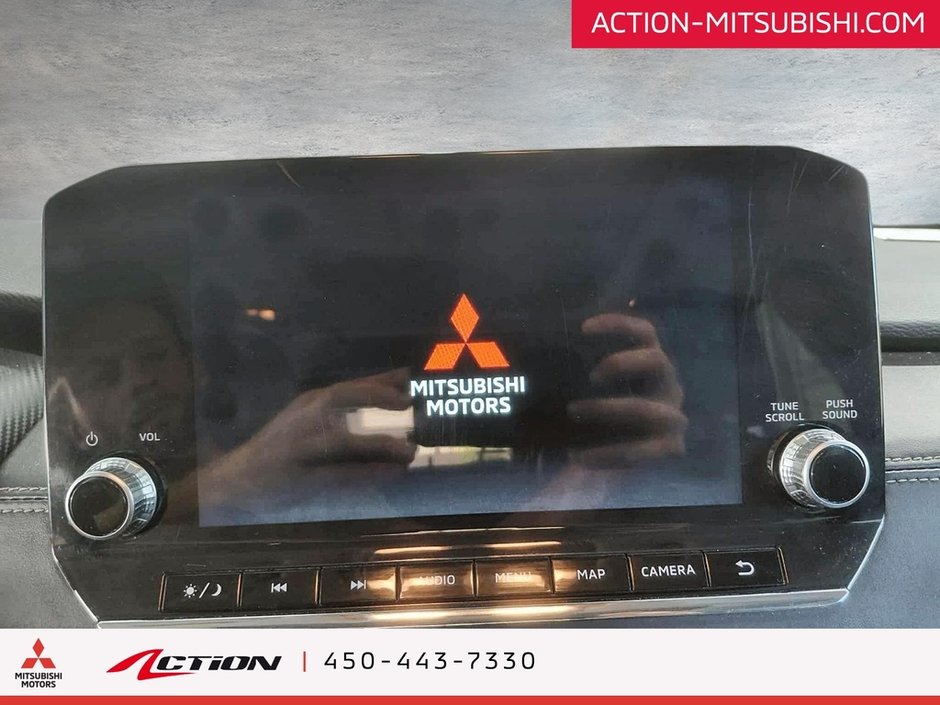 Mitsubishi Outlander PHEV SEL S-AWC Toit Pano Cuir Carplay GPS Android Auto 2023-22