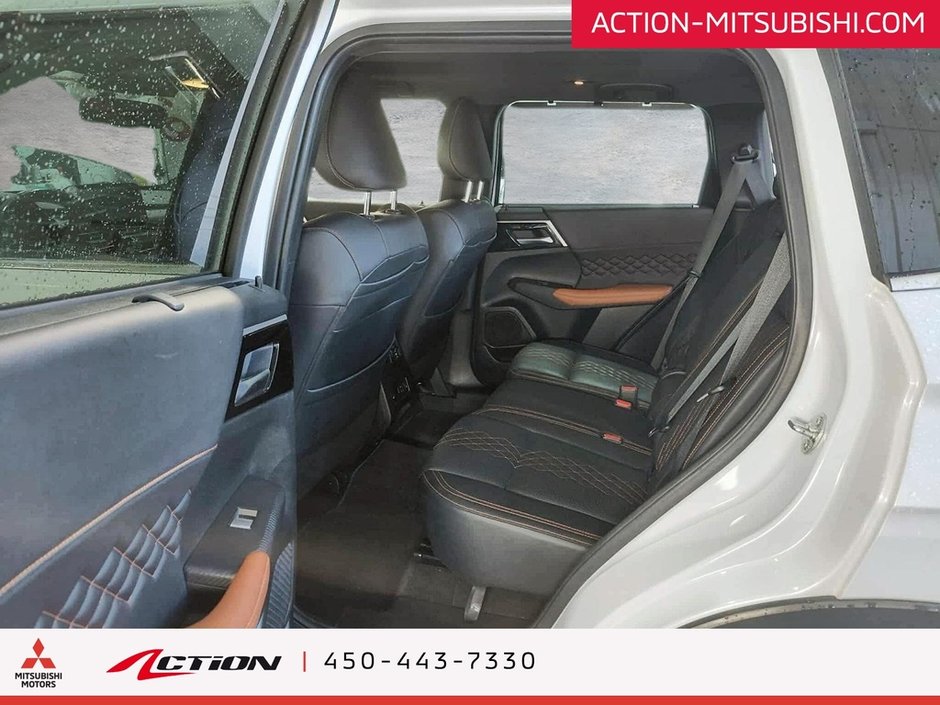 Mitsubishi Outlander PHEV GT PREMIUM S-AWC Boss Cuir Toit Pano Mags 20 Po 2023-10