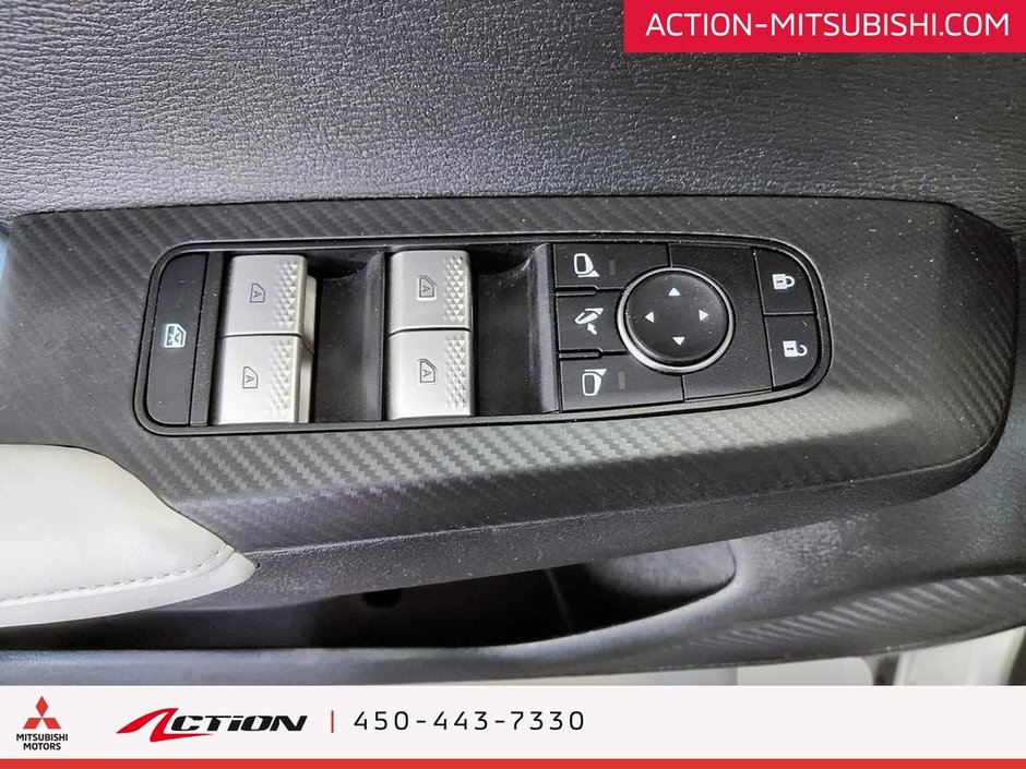 Mitsubishi Outlander PHEV GT S-AWC Cuir A/C  Toit Pano 7 passagers Bose 2023-9