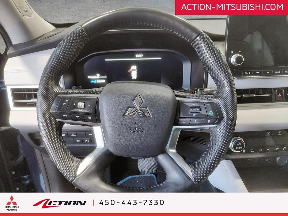 Mitsubishi Outlander PHEV GT S-AWC Carplay Android Auto Cuir Toit Mags 2023-17
