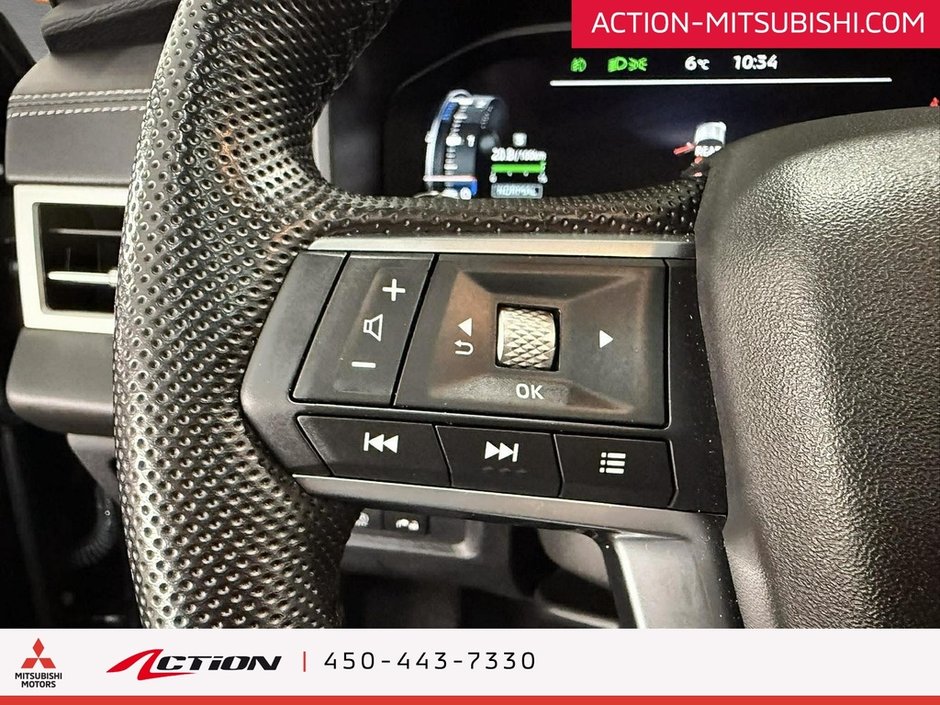 Mitsubishi Outlander PHEV GT S-AWC  Cuir Toit Ouvrant Mags A / C Caplay 2023-11