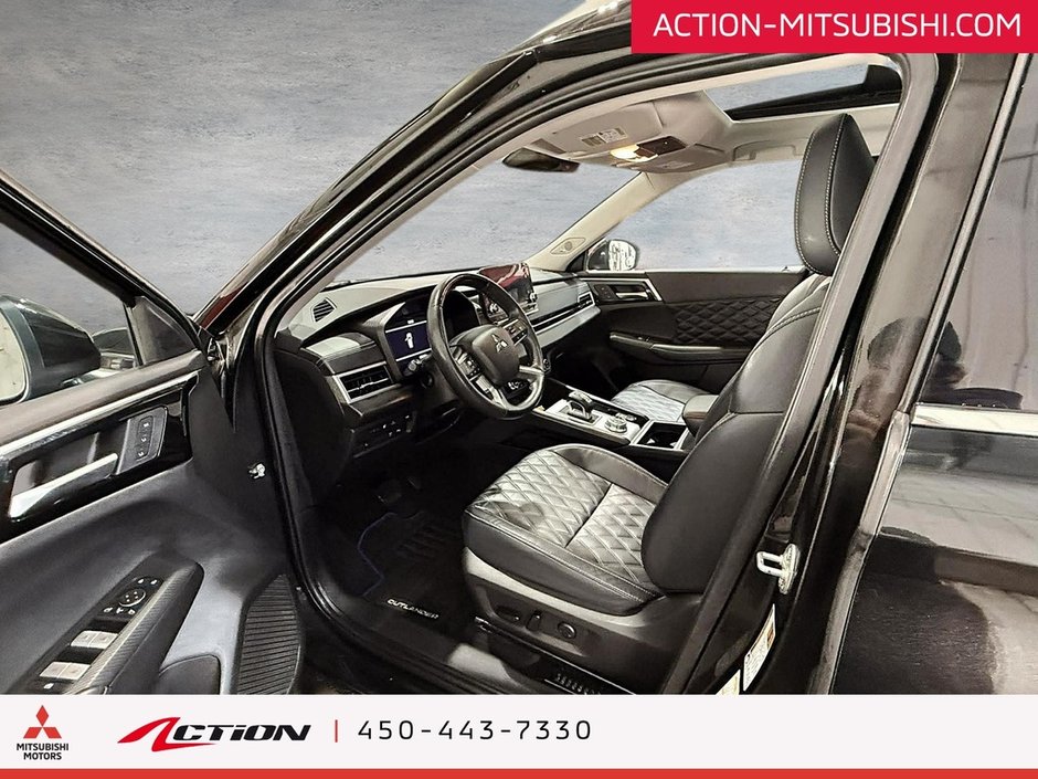 Mitsubishi Outlander PHEV GT S-AWC  Cuir Toit Ouvrant Mags A / C Caplay 2023-8