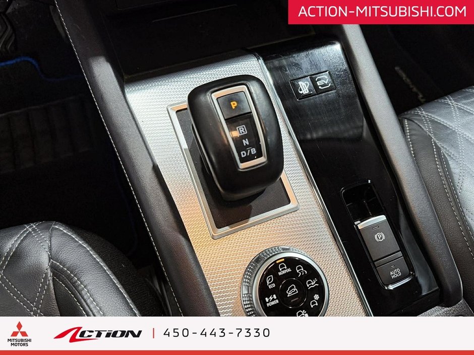 Mitsubishi Outlander PHEV GT S-AWC  Cuir Toit Ouvrant Mags A / C Caplay 2023-14