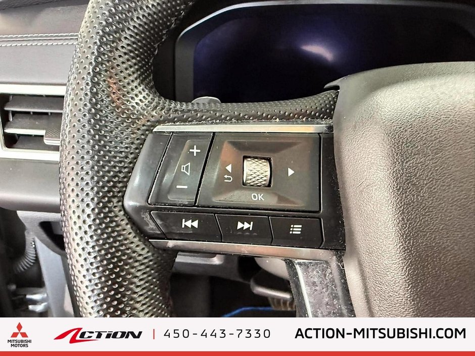 2023 Mitsubishi Outlander PHEV GT S-AWC Carplay Android Auto Cuir Toit Mags-16