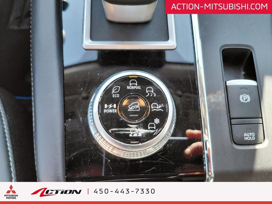 2024 Mitsubishi OUTLANDER PHEV LE S-AWC . TOIT PANORAMIQUE. NAVIGATION.-31
