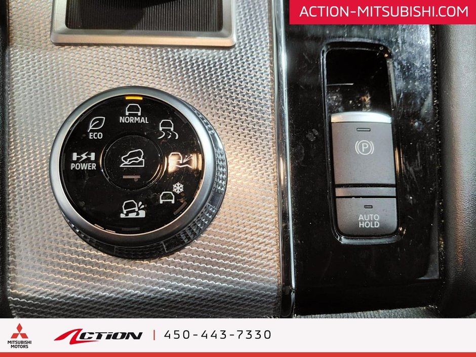 2024 Mitsubishi OUTLANDER PHEV GT S-AWC TOIT PANO BOSS CUIR CARPLAY MAGS 20 PO-32