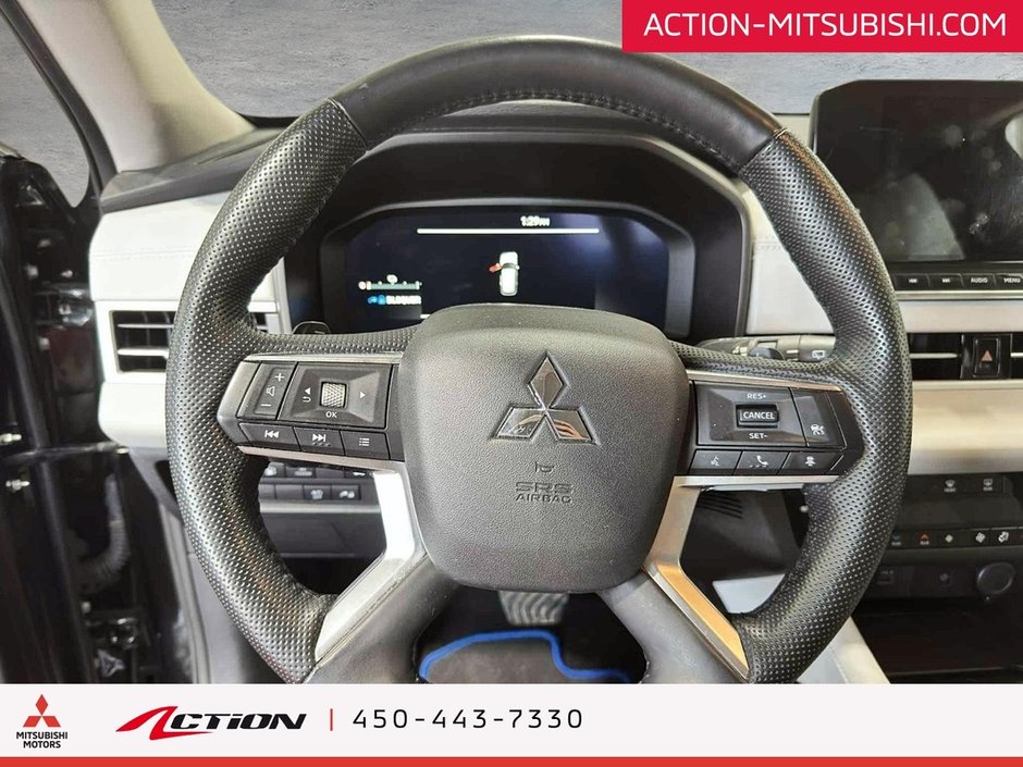 2024 Mitsubishi OUTLANDER PHEV SEL S-AWC TOIT PANO 7 PASSAGERS CUIR MAGS 20 PO-17
