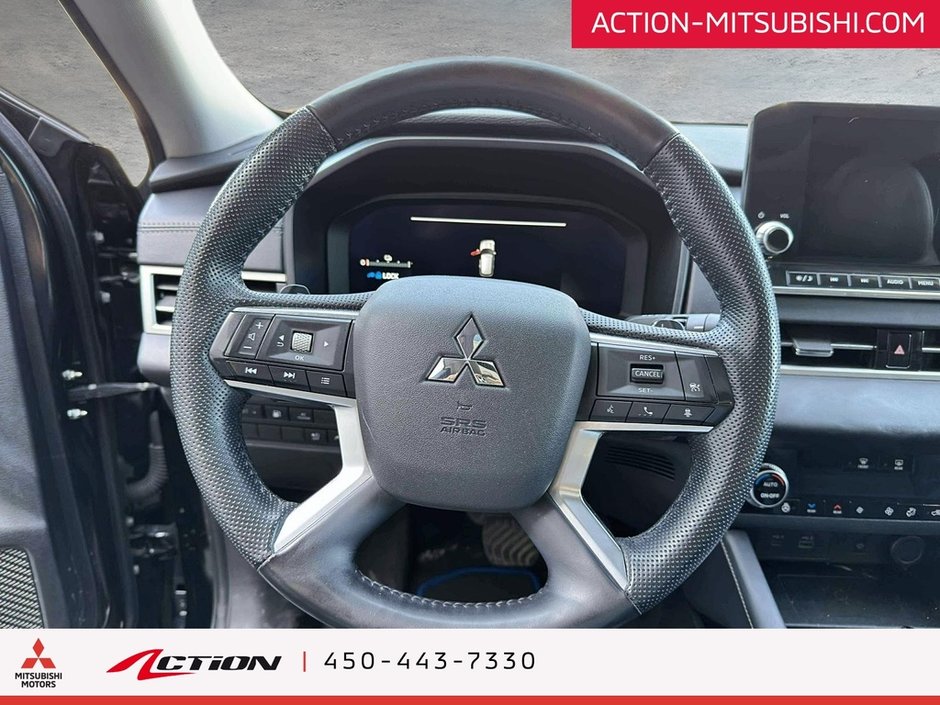 Mitsubishi OUTLANDER PHEV LE S-AWC 7 Passagers Toit Pano Carplay Android 2024-19