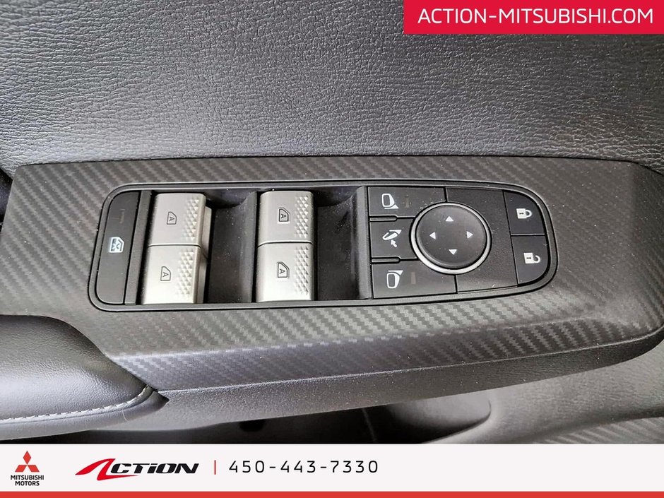 Mitsubishi OUTLANDER PHEV GT S-AWC 7 Passagers Cuir Toit Mags Carplay 2024-16