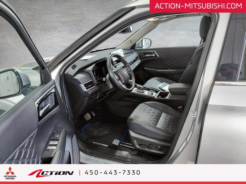 Mitsubishi OUTLANDER PHEV GT S-AWC 7 Passagers Cuir Toit Mags Carplay 2024-9