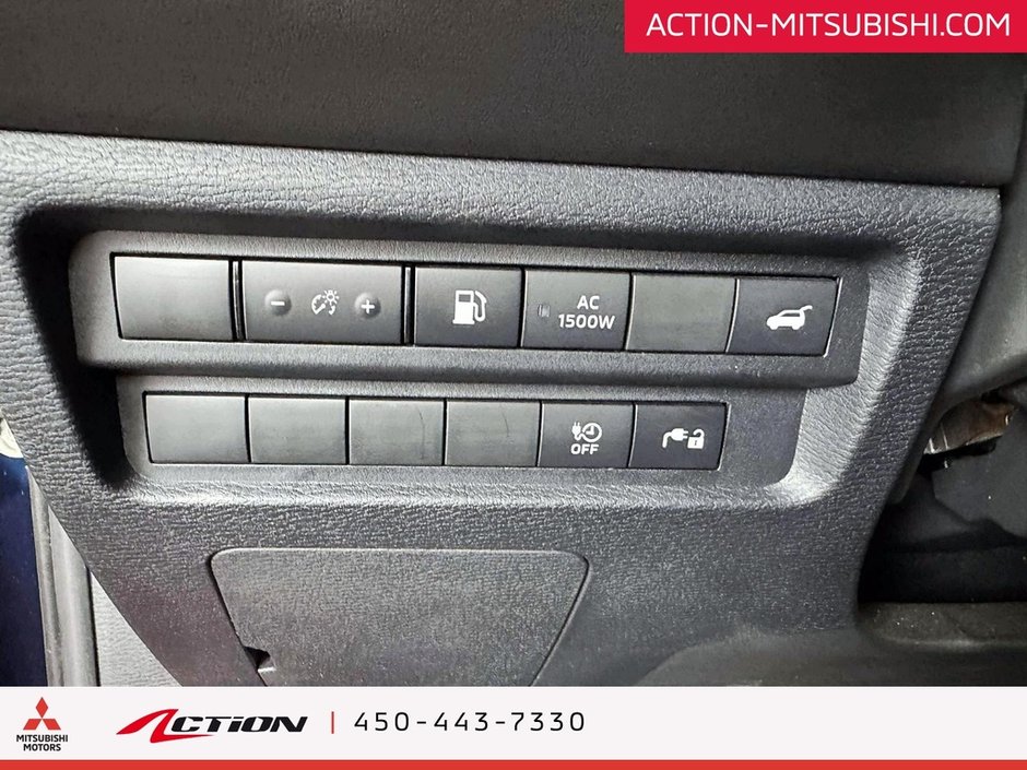 Mitsubishi Outlander PHEV LE S-AWC Toit Pano Carplay Android auto Navigation 2024-25