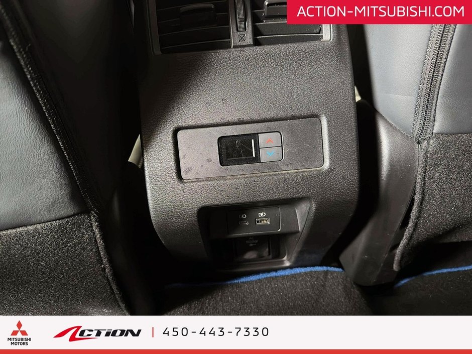 Mitsubishi Outlander PHEV LE S-AWC Toit Pano Carplay Android auto Navigation 2024-26