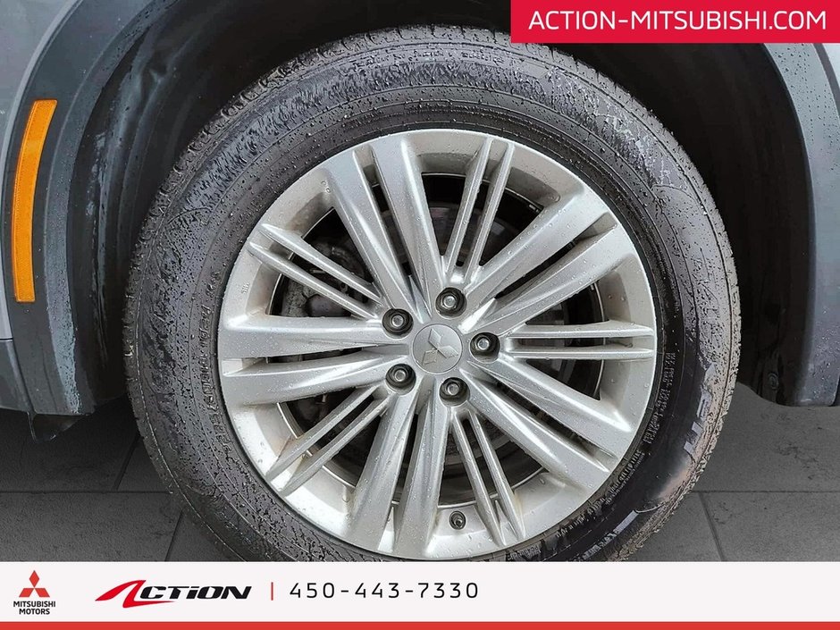 Mitsubishi Outlander PHEV LE S-AWC Toit Pano Carplay Android auto Navigation 2024-8