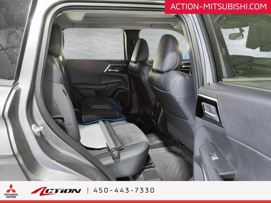 Mitsubishi Outlander PHEV LE S-AWC Toit Pano Carplay Android auto Navigation 2024-13