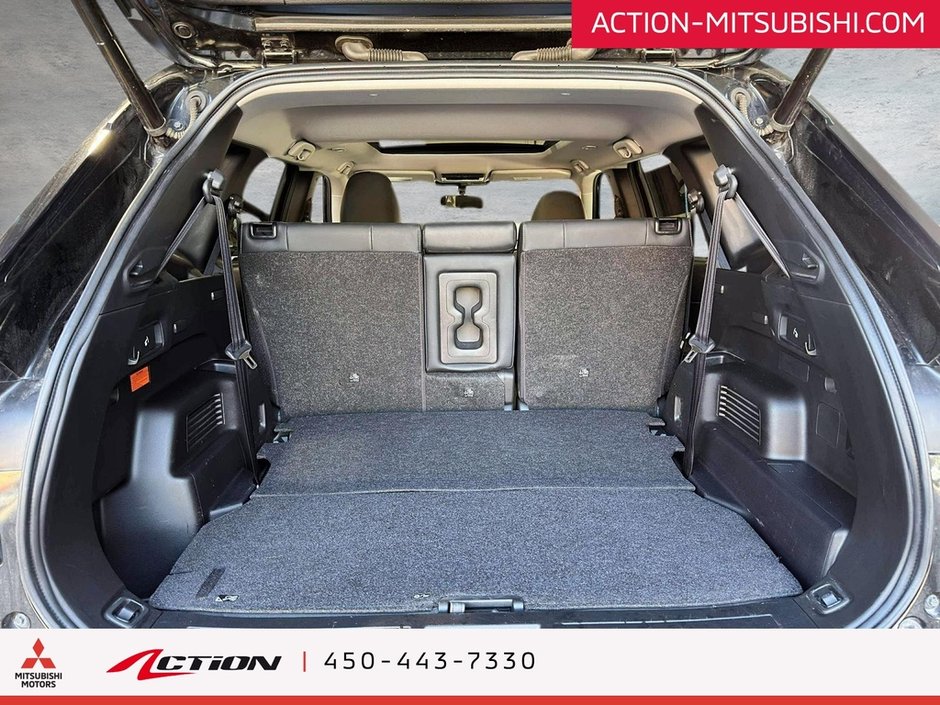 Mitsubishi Outlander PHEV LE S-AWC 7 Passagers Toit Pano Carplay Android 2024-12