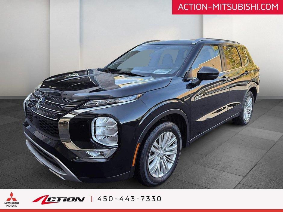 Mitsubishi Outlander PHEV LE S-AWC 7 Passagers Toit Pano Carplay Android 2024-0