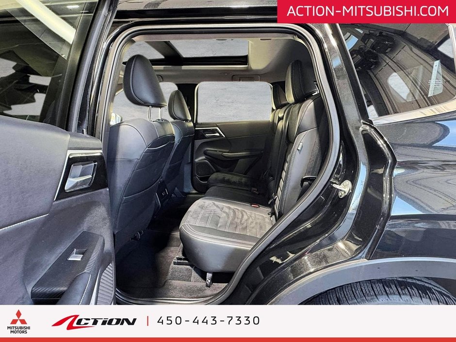 Mitsubishi Outlander PHEV LE S-AWC 7 Passagers Toit Pano Carplay Android 2024-10