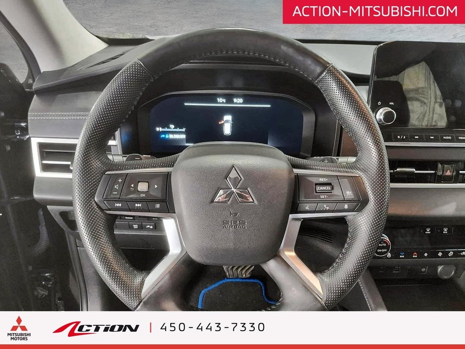 Mitsubishi Outlander PHEV SEL S-AWC Toit Pano Cuir Carplay GPS Android Auto 2024-18