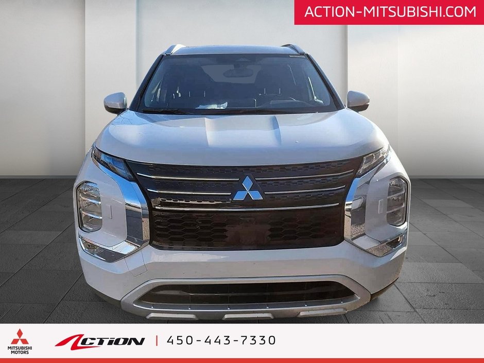 Mitsubishi Outlander PHEV LE S-AWC 7 Passagers Toit Pano Carplay Android 2024-7