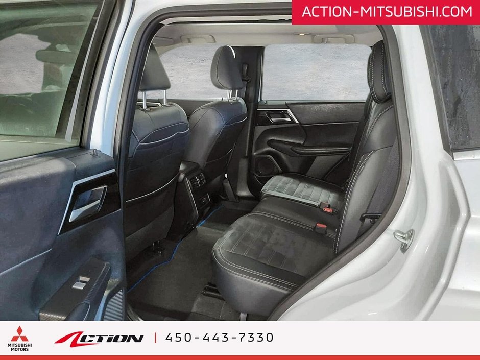 Mitsubishi Outlander PHEV LE S-AWC 7 Passagers Toit Pano Carplay Android 2024-11