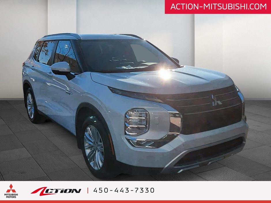 Mitsubishi Outlander PHEV LE S-AWC 7 Passagers Toit Pano Carplay Android 2024-6