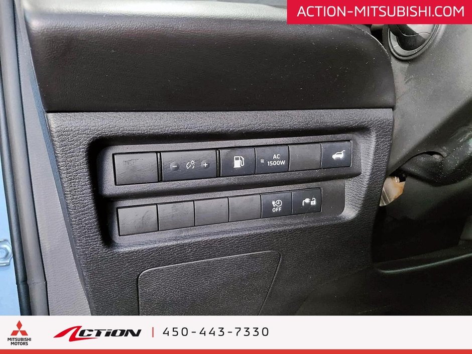 Mitsubishi Outlander PHEV LE S-AWC 7 Passagers Toit Pano Carplay Android 2024-23