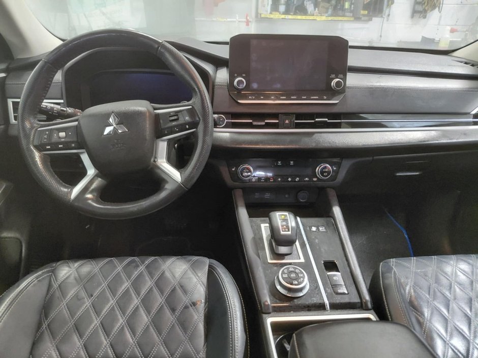 Mitsubishi Outlander PHEV SEL S-AWC Toit Pano Cuir Carplay GPS Android Auto 2024-20