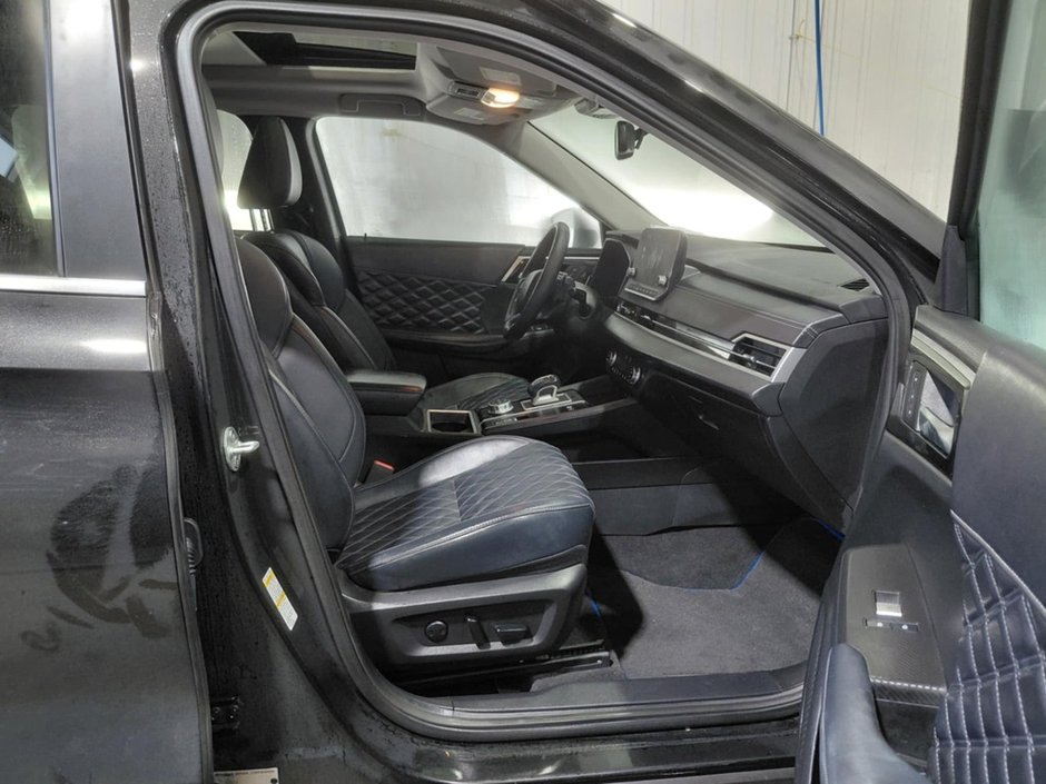 Mitsubishi Outlander PHEV SEL S-AWC Toit Pano Cuir Carplay GPS Android Auto 2024-17