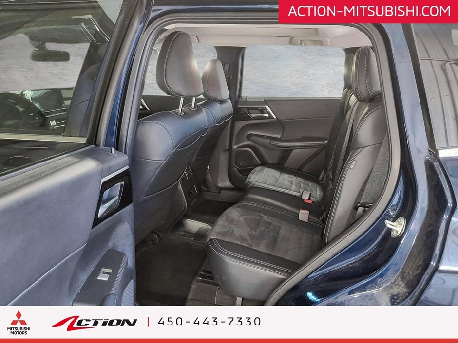 Mitsubishi Outlander PHEV LE S-AWC 7 Passagers Toit Pano Carplay Android 2024-10