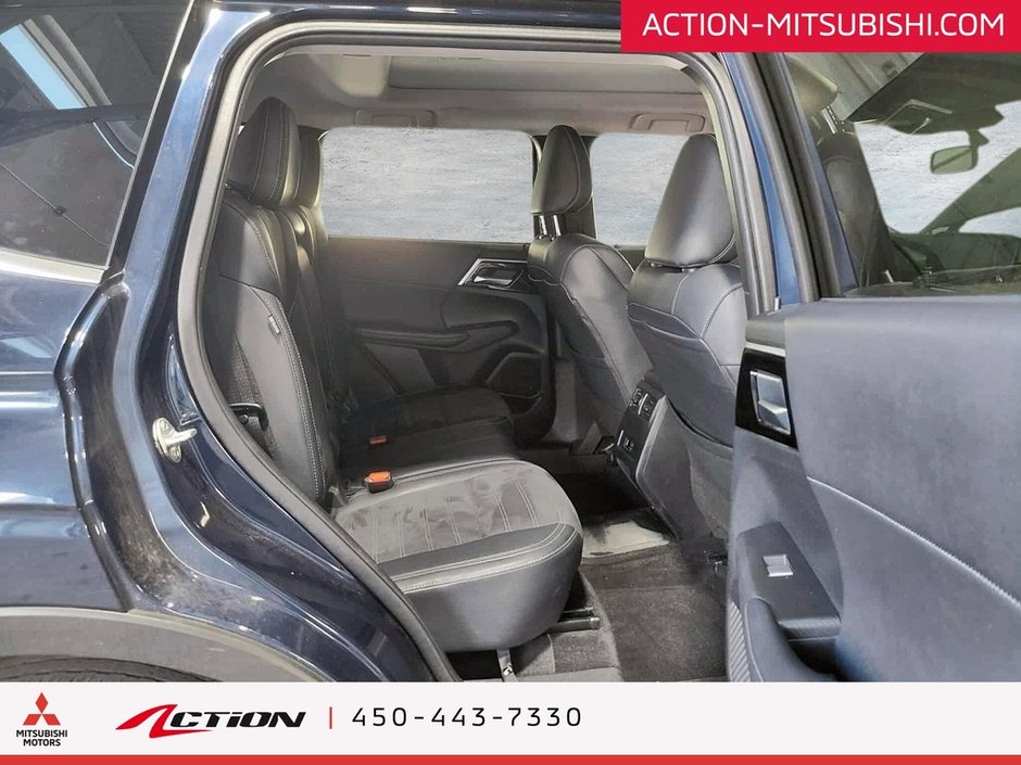 Mitsubishi Outlander PHEV LE S-AWC 7 Passagers Toit Pano Carplay Android 2024-13