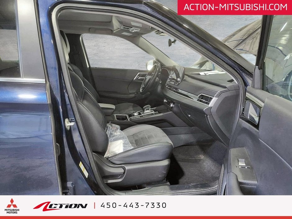 Mitsubishi Outlander PHEV LE S-AWC 7 Passagers Toit Pano Carplay Android 2024-14