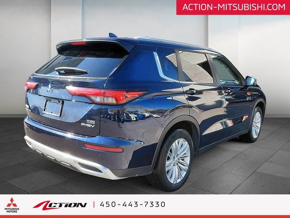 Mitsubishi Outlander PHEV LE S-AWC 7 Passagers Toit Pano Carplay Android 2024-4