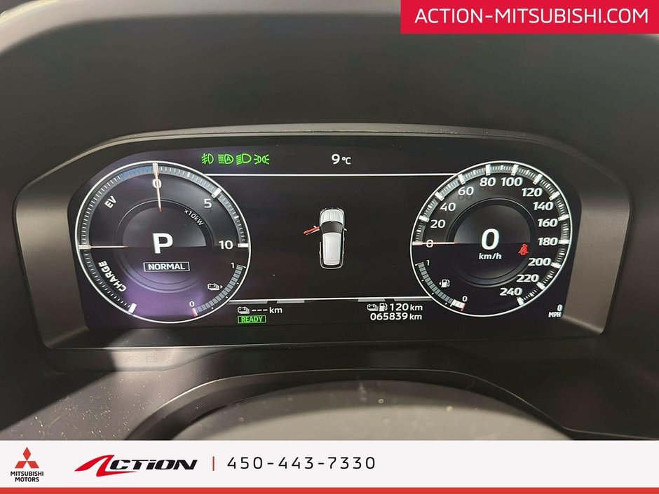 Mitsubishi Outlander PHEV LE S-AWC Toit Pano Carplay Android auto Navigation 2024-22