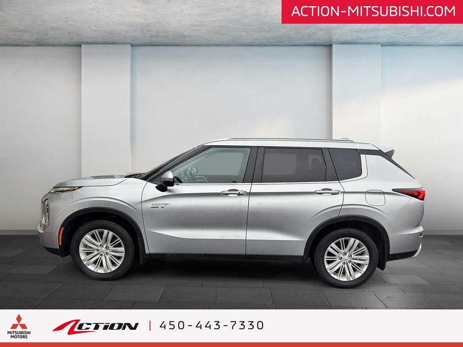 Mitsubishi Outlander PHEV LE S-AWC Toit Pano Carplay Android auto Navigation 2024-1