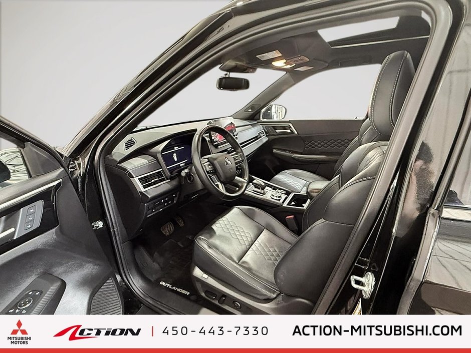 2024 Mitsubishi Outlander PHEV ÉDITION NOIR S-AWC . CUIR. TOIT PANO.-9