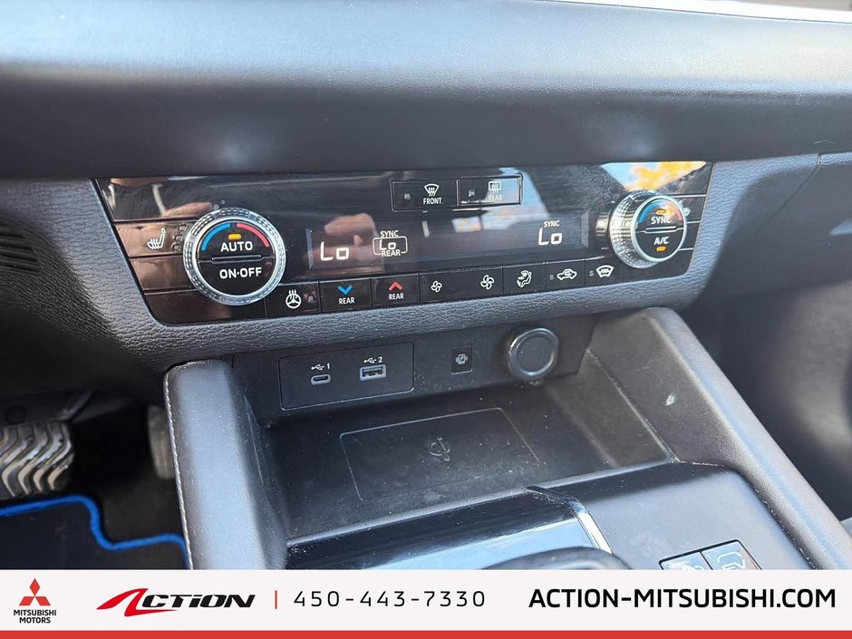 Mitsubishi Outlander PHEV LE Toit Pano Carplay/Android Auto Volant Chauffant 2024-23