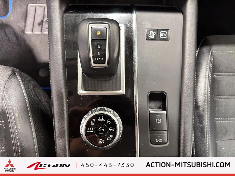 Mitsubishi Outlander PHEV LE Toit Pano Carplay/Android Auto Volant Chauffant 2024-22